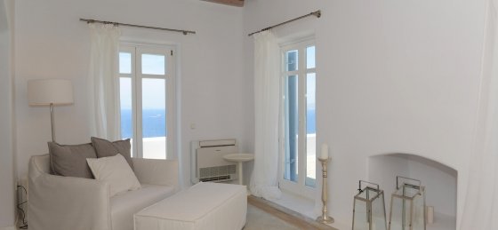 Book a villa in Greece