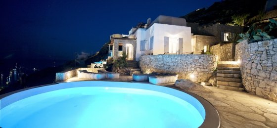 16_39.jpg Holiday home in Psarou villa booking