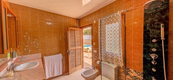 18_32.jpg Book a villa holiday in Spain