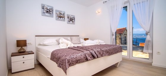 21_42.jpg Book a villa in Croatia