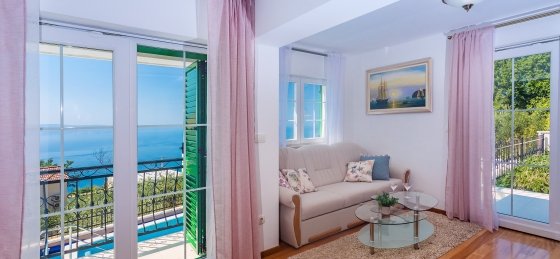 22_12.jpg Book a villa in Croatia