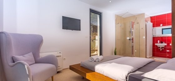 24_32.jpg Book a villa holiday in Omis