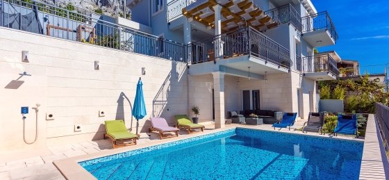 2.jpg Villas in Croatia