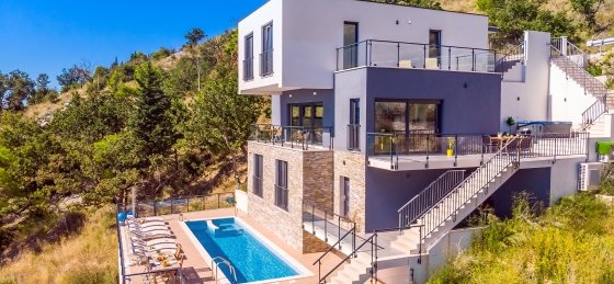 2_21.jpg Villas in Omis