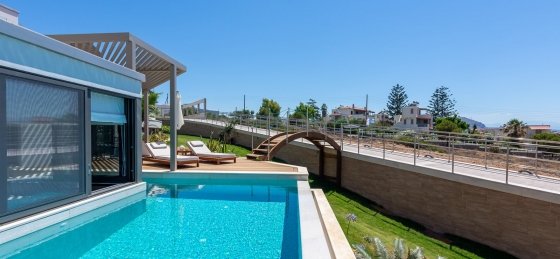 dsc_2871-edit.jpg Villas in Greece