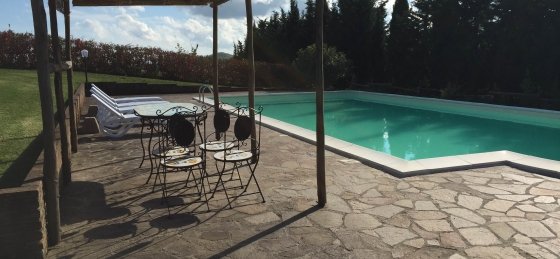 pool_v._dante3.jpg Book a villa in Tuscany
