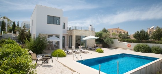 Villa in Latchi to rent