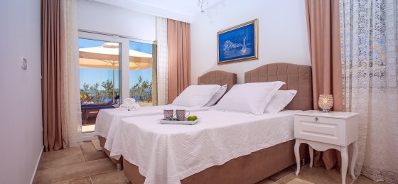 Book a villa holiday in Omis