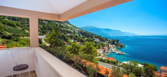Villa holidays in Omis