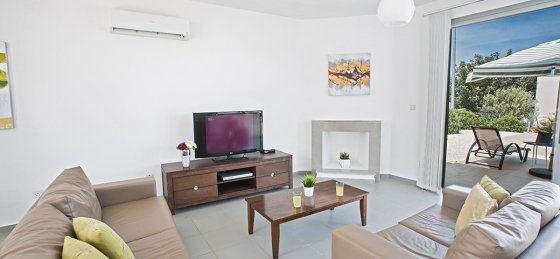 Villa holidays in Latchi