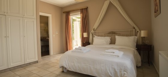 alk_1315a.jpg Villas in Greece