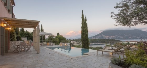 alk_1603.jpg Villas in Greece