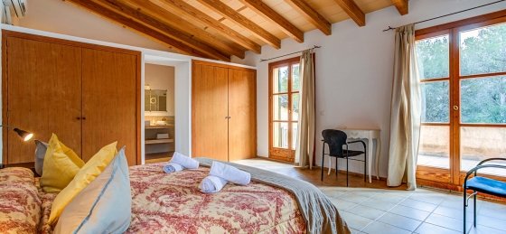 08_38.jpg Book a villa in Spain