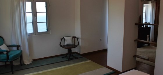 Villa rentals in Calheta