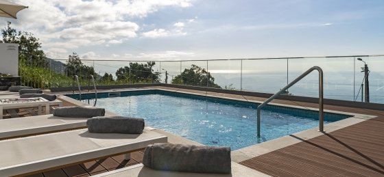 1_-_our_madeira_-_vila_da_portada_-_pool_and_view.jpg Villas in Portugal