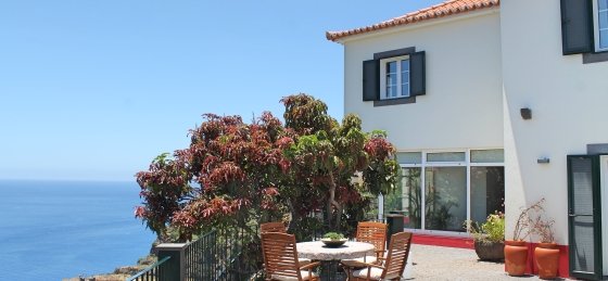 Holiday villas in Calheta