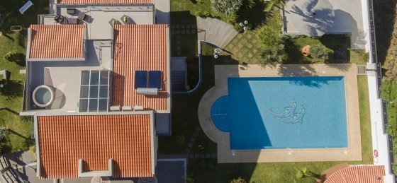 22_-_our_madeira_-_belair_-_house_and_pool.jpg Villa rentals in Funchal