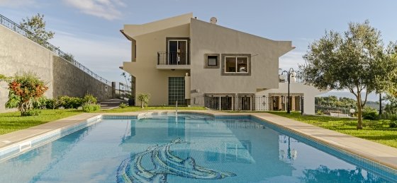 23_-_our_madeira_-_belair_-_pool.jpg Villa in Portugal to rent