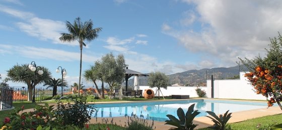 28_-_ourmadeira_-_belair_-_swimming_pool.jpg Villa rentals in Madeira