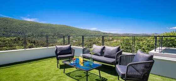 49.jpg Book a villa holiday in Omis