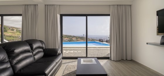 4_-_our_madeira_-_casa_da_rosalina_-_living_room.jpg Holiday home in Portugal villa booking