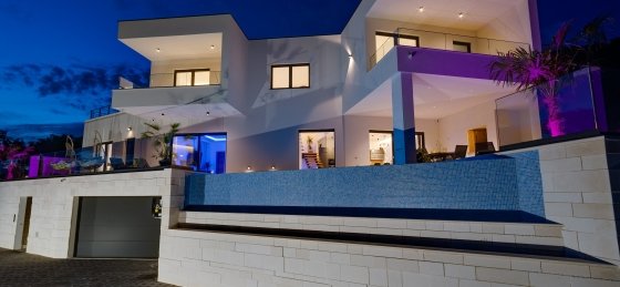 53.jpg Book a villa in Omis