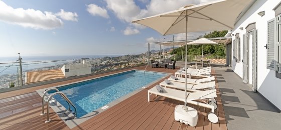 5_-_our_madeira_-_vila_da_portada_-_pool_and_view.jpg Holiday villas in Portugal