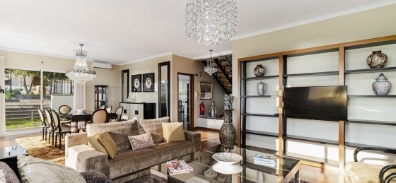 6_-_our_madeira_-_belair_-_living_room.jpg Villa holidays in Funchal