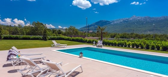 Book a villa in Dalmatia