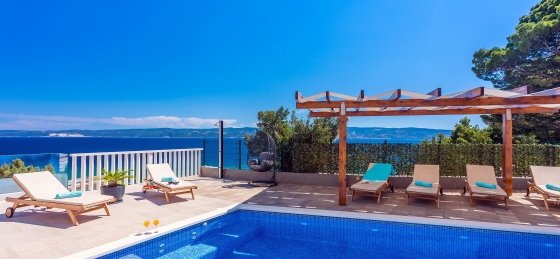 8.jpg Book a villa holiday in Omis