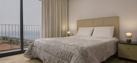 8_-_our_madeira_-_casa_da_rosalina_-_bedroom_2.jpg Book a villa holiday in Madeira