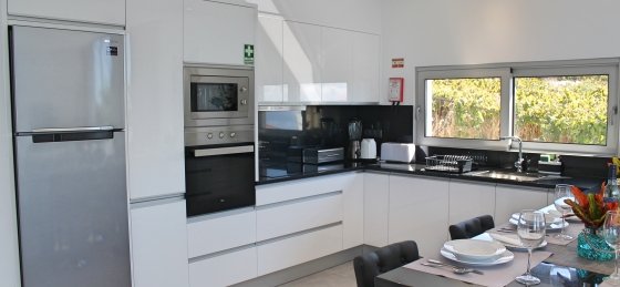 Book a villa holiday in Calheta