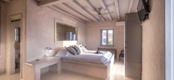 elxis_master_bedroom_20_800_1610.jpg Book a villa holiday in Paros