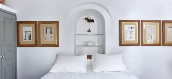 nautilus7928_1.jpg Book a villa in Santorini