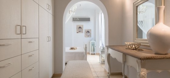 trg_7170.jpg Book a villa in Greece