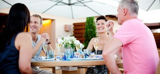 veranda_restaurant_people.jpg Book a villa holiday in Monte Rei Golf & Country Club