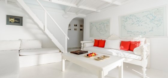 whitehouse_20_.jpg Book a villa in Greece