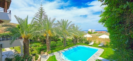 10_49.jpg Villa holidays in Greece