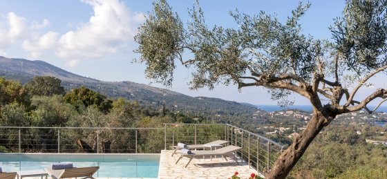 2b4a3681.jpg Book a villa in Kassiopi