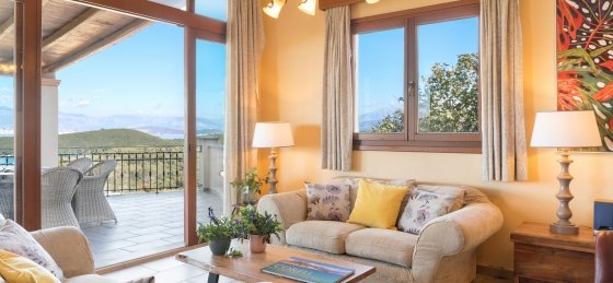 2b4a4109.jpg Villa holidays in Greece