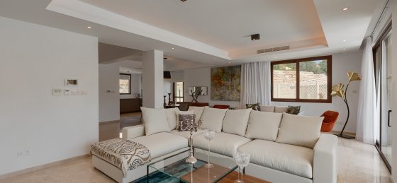 _mg_4280.jpg Book a villa in Aphrodite Hills Resort