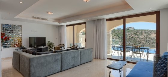 _mg_5779.jpg Book a villa holiday in Aphrodite Hills Resort