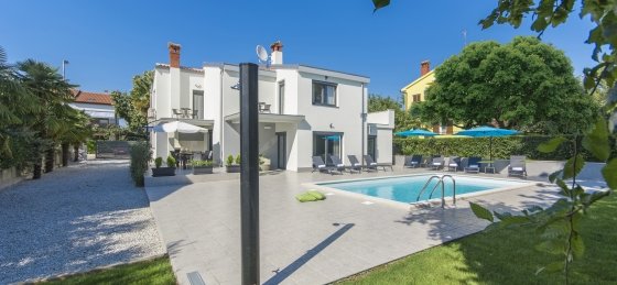 dsc_8586.jpg Holiday home in Porec villa booking