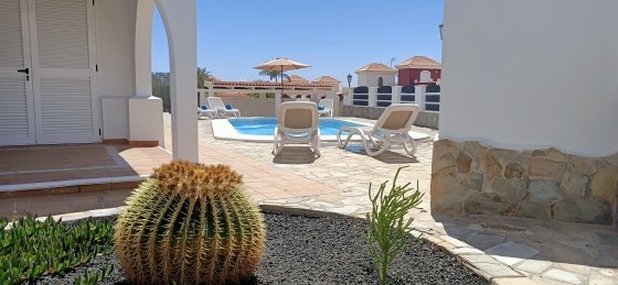 hext1_1.jpg Villa rentals in Spain