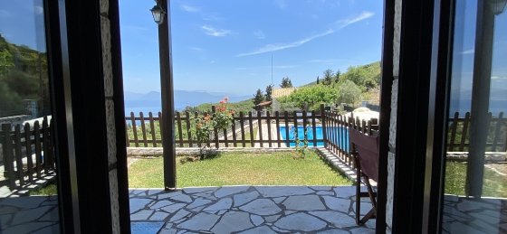 img_5557-rt.jpg Villas in Greece