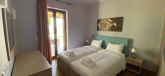 img_5707.jpg Villas in Greece