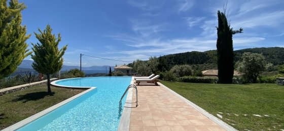 img_5723.jpg Villas in Spanochori