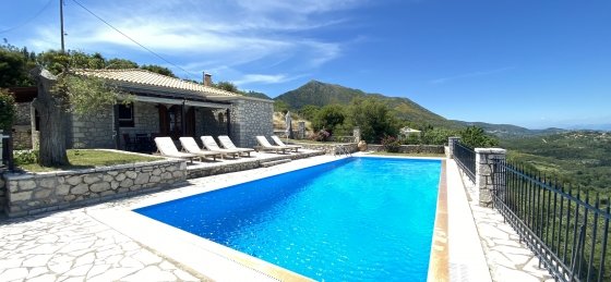 img_5735.jpg Villas in Lefkas