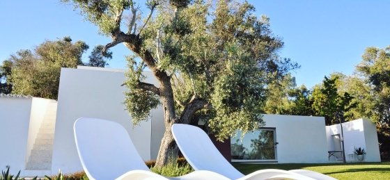 Book a villa in Almancil