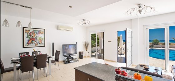 13_59.jpg Book a villa in Cyprus